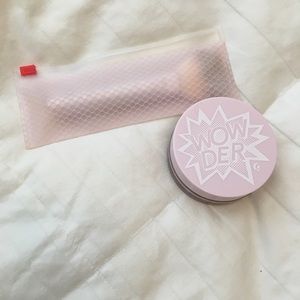 Glossier Wowder Duo